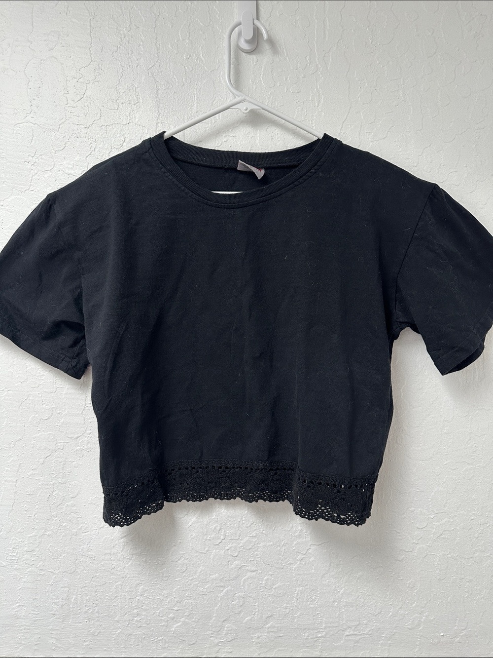 Women's Black Cropped Tee with Lace Hem
